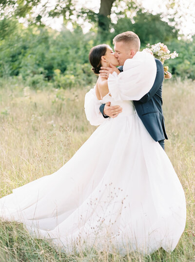 2022_09_15 Michigan Lakeside Wedding Editorial-105