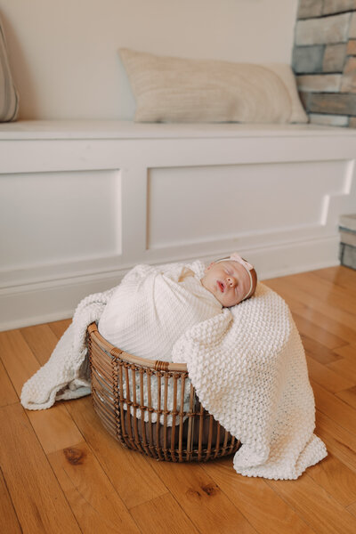 Asheville, NC in-home newborn photo session with Asheville newborn photographer, Rachel Marie Photography