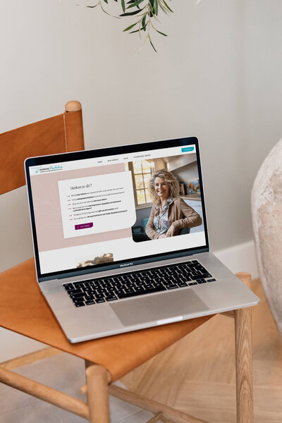 Studio Paoline Kruijssen - portfolio webdesign en grafische vormgeving - Hormone Revolution - 9