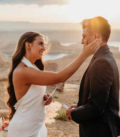 Couple eloping at Horseshoes Bend, Arizona destination wedding.