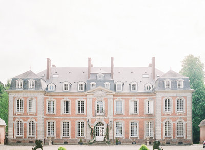 chateau in france, chateau wedding, paris wedding photographer, Renee Lemaire Photography