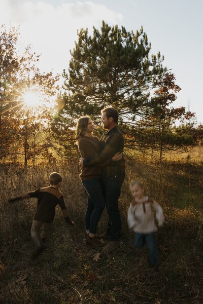 fall family photoshoot in Michigan