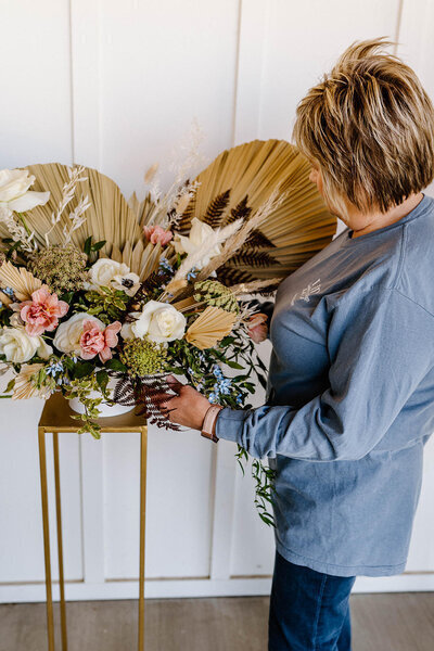 wedding floral packages - large floral arrangement