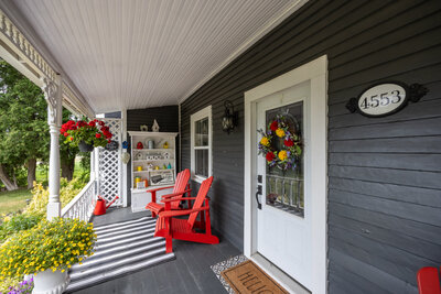 4553 Solina porch (6)