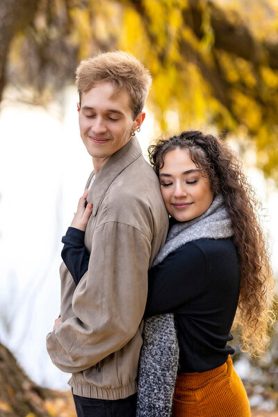 Fall engagement pictures in Spokane, WA