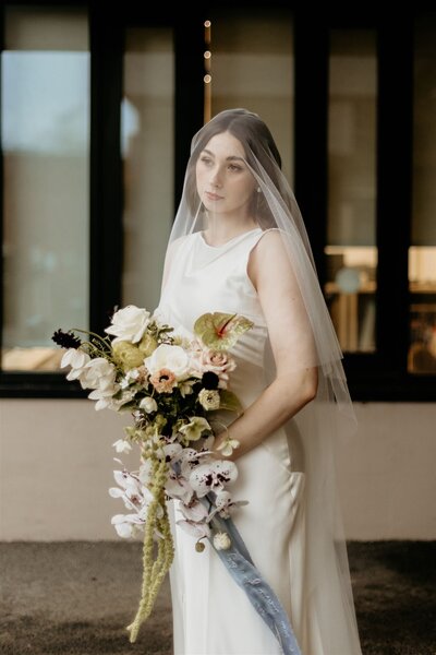 leeds civic hall wedding couple