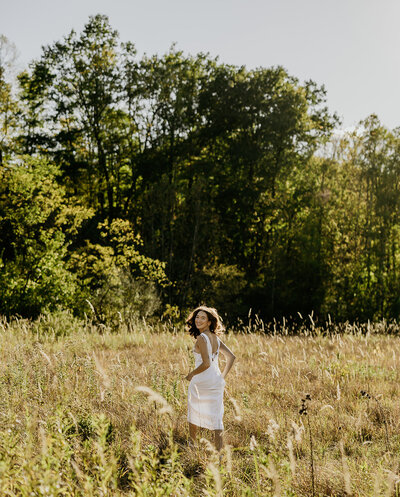 cute outdoor senior session near akron ohio