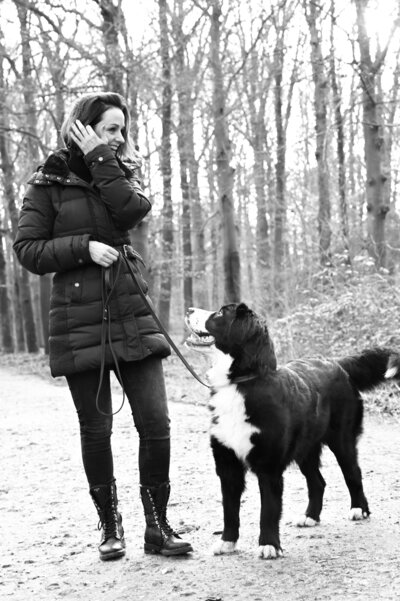 Mirjam en Siena Psycholoog met therapiehond