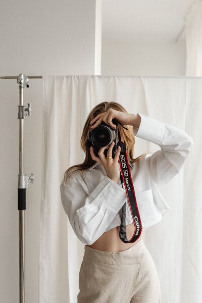 kaboompics_branding-for-photographers-business-photoshoots-and-professional-images-for-entrepreneurs-and-small-business-owners-33374