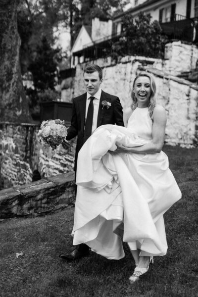 Bride and Groom portrait at Philander Chase Knox Estate