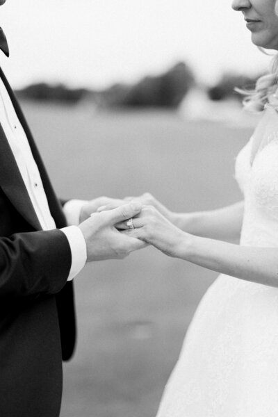 Molly Sue Photography New Jersey + East Coast Wedding Photographer Romantic Imagery Engagement Lifestyle Heirloom Wedding Albums98