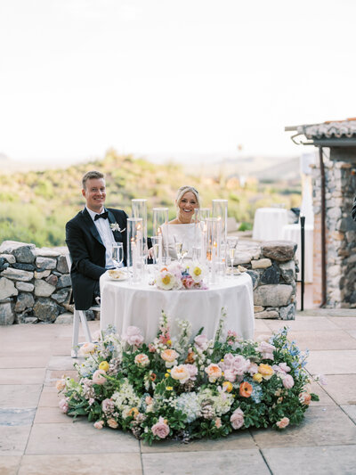 Sweetheart table floral design at Desert Mountain Country Club