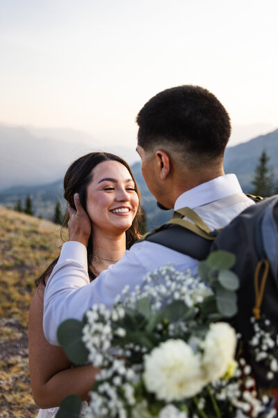 couple eloping on Minnesota's North Shore