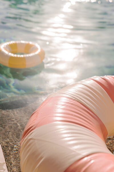 pool floats in pool at luxury vacation rental photographer in madison wi