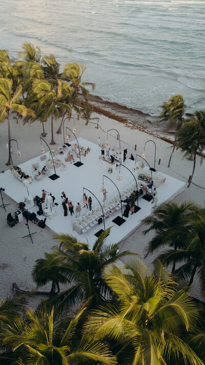 Saasil Kantenah wedding with an outdoor dance floor installation in all white