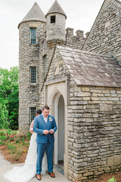 Bride and groom cut their wedding cake at The Presley House Riverview