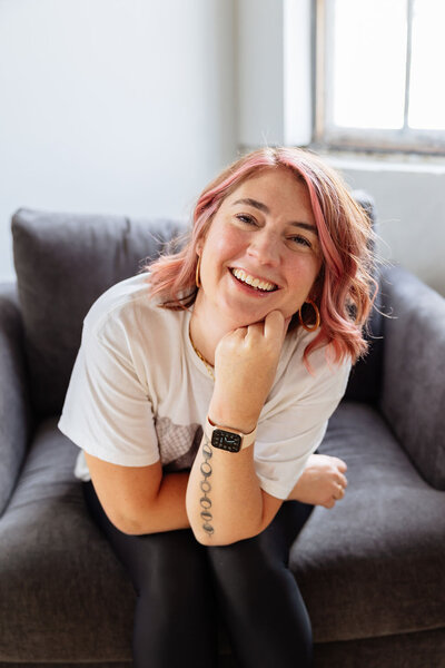 Lindsay Smith, copywriting and marketing expert, hosts the Business Refresh Summit.