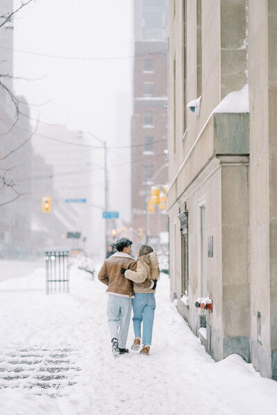 E10-Winter-snowy-engagement-photoshoot-in-Toronto-Zhan-and-Tina-2025-02-16-1200px-1005