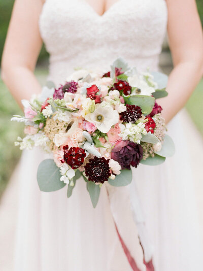 Stone-Manor-Country-Club-MD-wedding-florist-Sweet-Blossoms-bridal-bouquet-Klaire-Dixius-Photography
