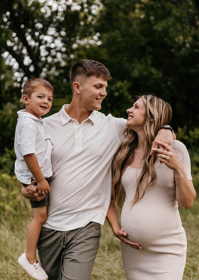 shawnee mission park, maternity session, family session, kansas city photographer, midwest family photographer
