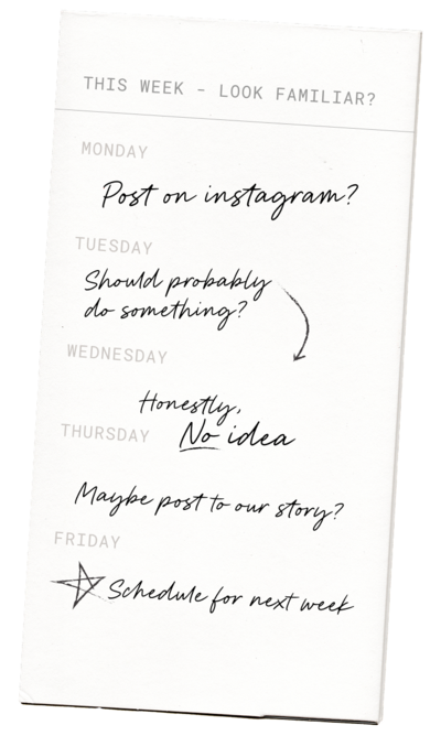 A post it note with a weekly overview with hand written notes about not knowing what to post on their social media account.