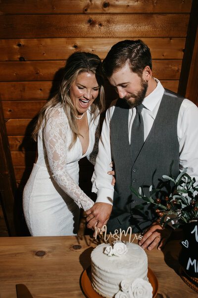 Toccoa Falls Wedding Photographer