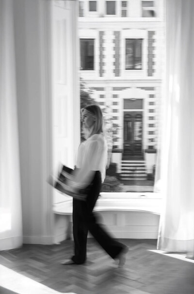 Artistieke branding fotoshoot in daglicht studio Veghel 