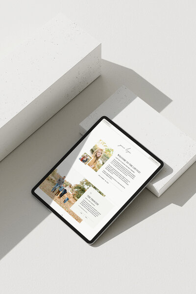 Category-Lounge-PortraitLounge