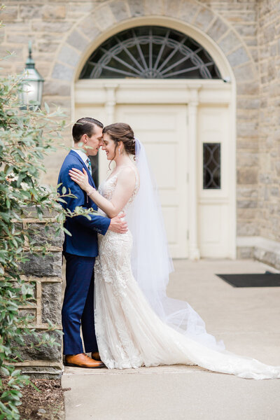 penn state graduates get wedding photos at old main