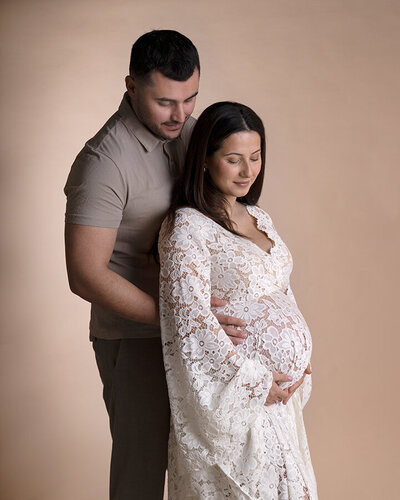 profesjonell gravidfotograf med studio på oppegård. Fotografering for kommende mødre i oslo, asker og bærum