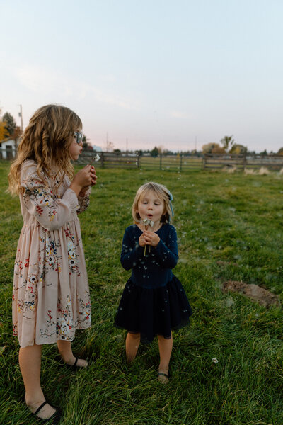 Redmond Oregon Photographer session at reynolds pond