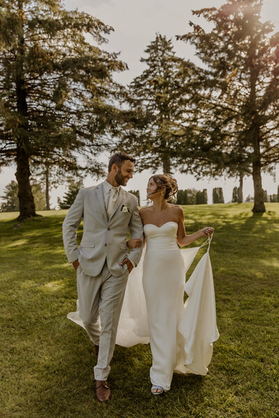 Caledonia, MN Intimate wedding couples portraits captured by a Minnesota and Travel Elopement Photographer 