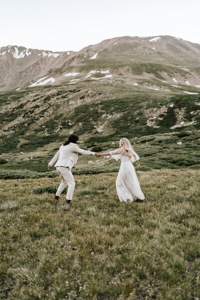 colorado elopement photographer in aspen, crested butte, and telluride