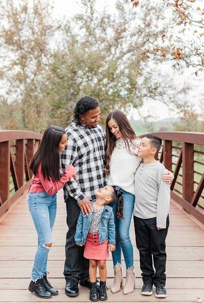 family photos on Golden Gate Bridge