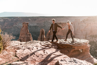 sunrise-elopement-colorado-national-monument_0492