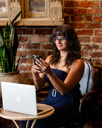 Caroline, branding Photographer based in NYC