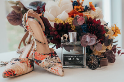 elopement with trees in background