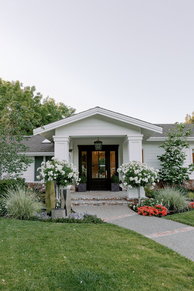 Shannon Handy Design Exterior Home Entrance