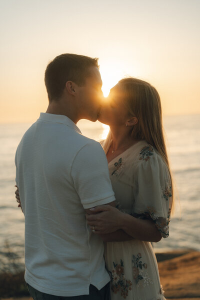 San Diego couples photography session at Sunset Cliffs