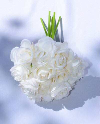cream rose bouquet for rent