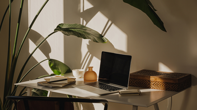 A clean and inviting workspace designed to inspire productivity and clarity.