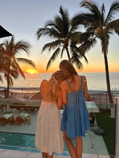 travel influencer on a beach vacation