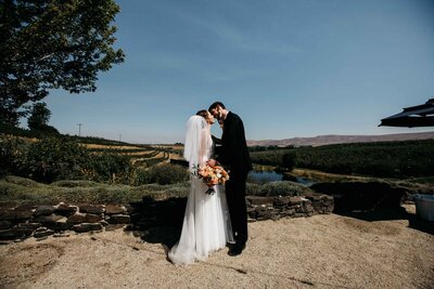 Sarah & Alan | Gilbert Cellars Hackett Ranch Winery Wedding Yakima Washington