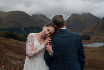 Elopement couple under the mountains of Glencoe