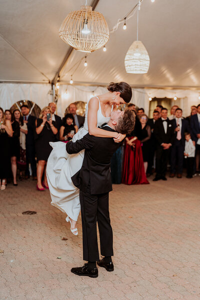 Weddings at Country Club of Lansing