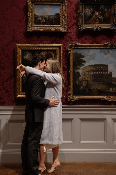 Engagement session in The Walters Art Museum