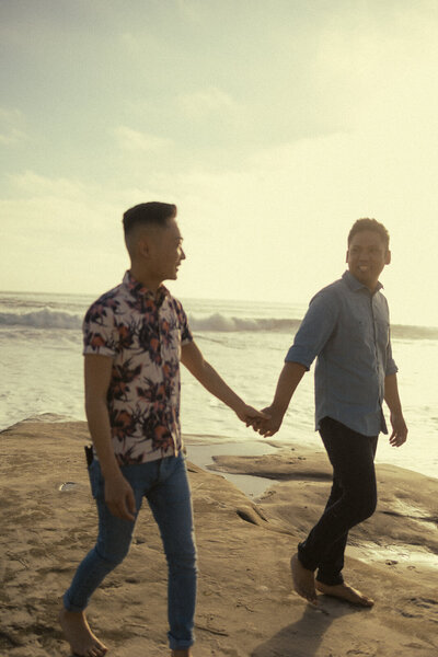 Thuy Tran Photos captures photos of couples, engagements and weddings in San Diego