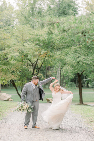 2021-08-01 Natalie & Devin Lilly Wedding at Hidden Springs Venue with Chattanooga Wedding Photographer Alyssa Rachelle Photography_AR Faves-28