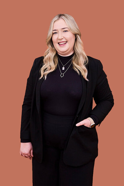 Meghan, Creative hair artist in a trendy Sydney salon, specialising in vibrant hair colours.