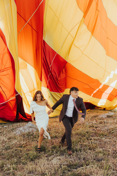 A stunning destination wedding ceremony in Sedona, Arizona—Watters & Co. Events creates an immersive guest experience with panoramic views and elegant design.